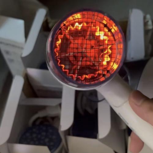 >Why is My Hair Dryer Glowing Red or Sparking? (Common Causes & Solutions)